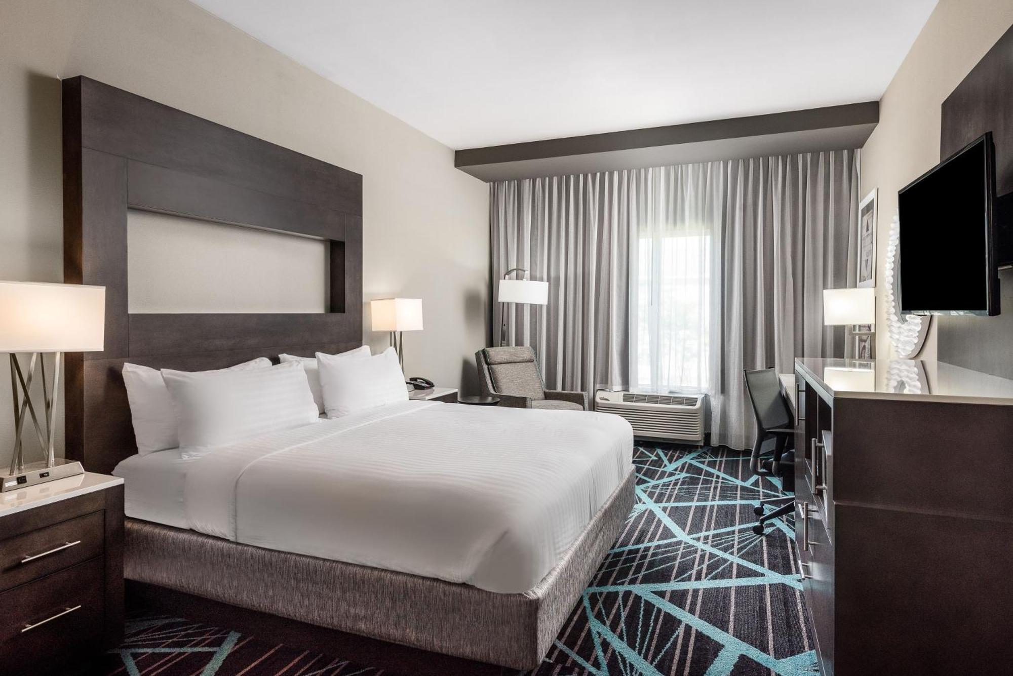 Holiday Inn Express & Suites - Charlotte Airport By Ihg Kültér fotó